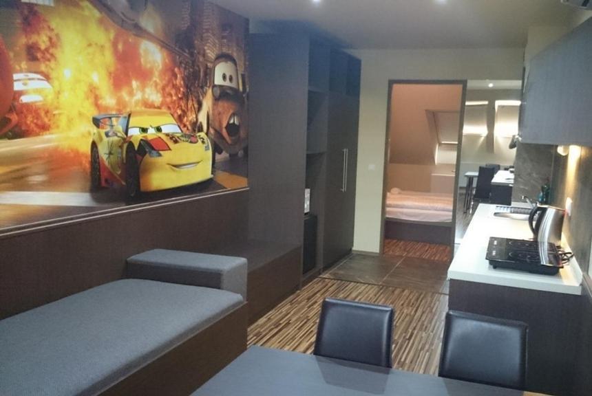 Corvin Apartman Gyula Esterno foto