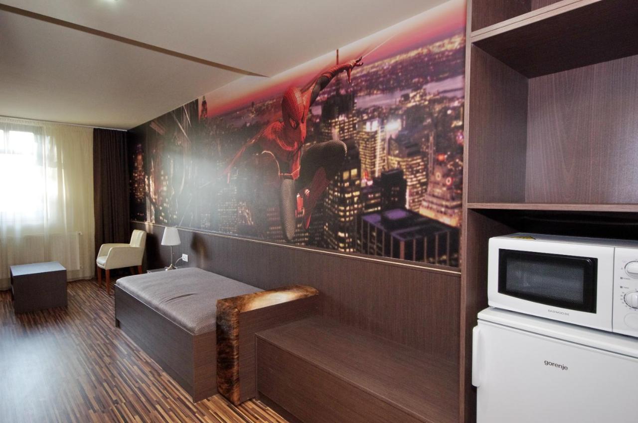 Corvin Apartman Gyula Esterno foto