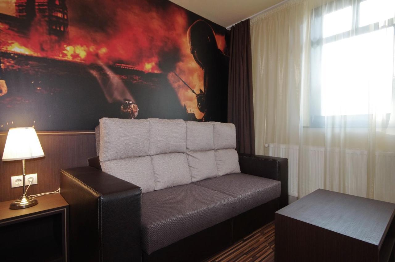 Corvin Apartman Gyula Esterno foto