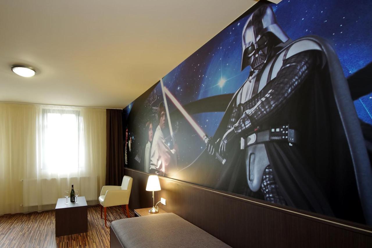 Corvin Apartman Gyula Esterno foto